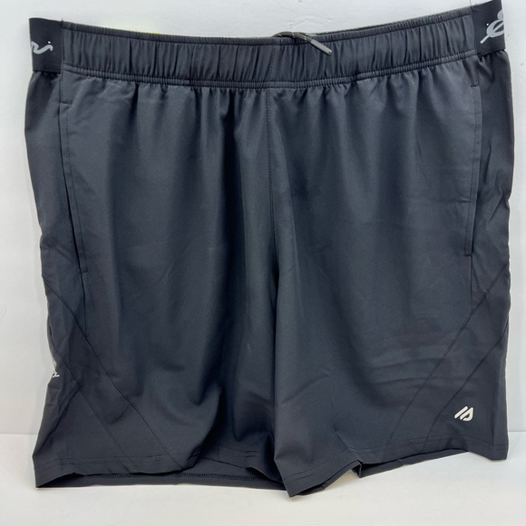 PERRY ELLIS BLACK, LARGE, WORKOUT SHORTS, 4 WAY STRETCH, MOISTURE WICKING - Picture 5 of 16